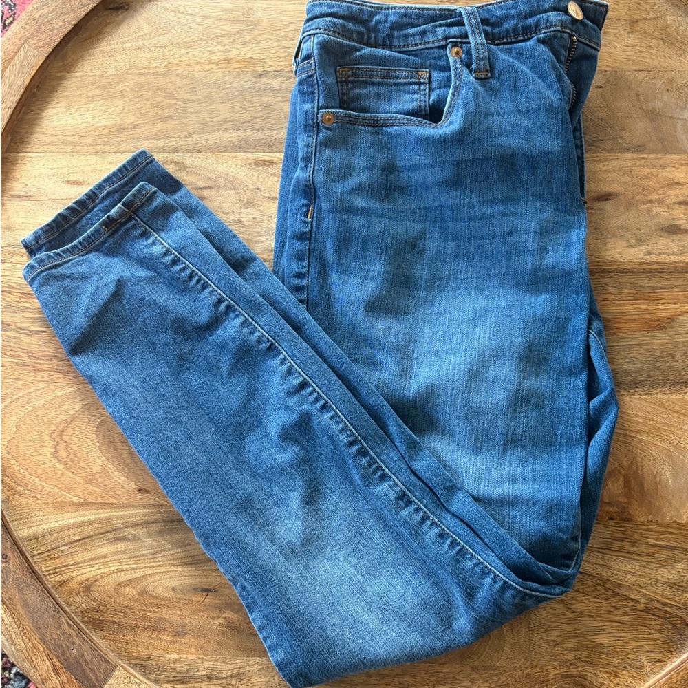 Universal Thread women’s Denim Slim Jeans